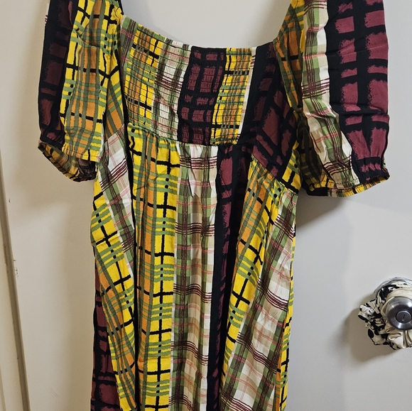 Forever 21 Multi Plaid V Neck Dress - Picture 8 of 9